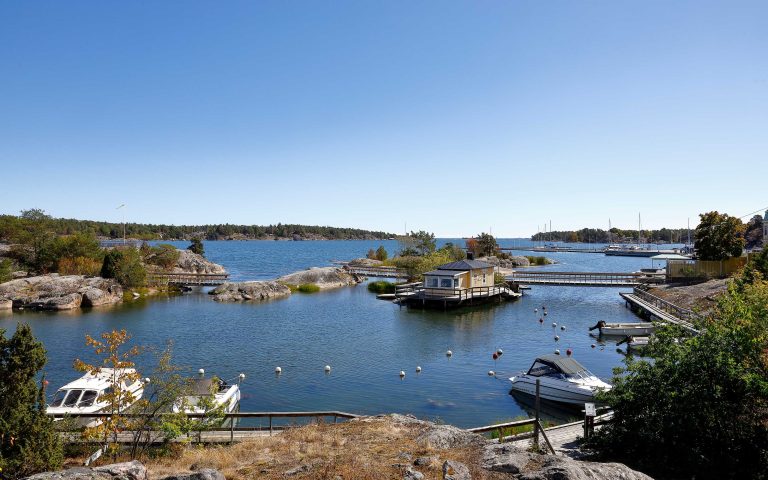 Arkösunds harbour from above